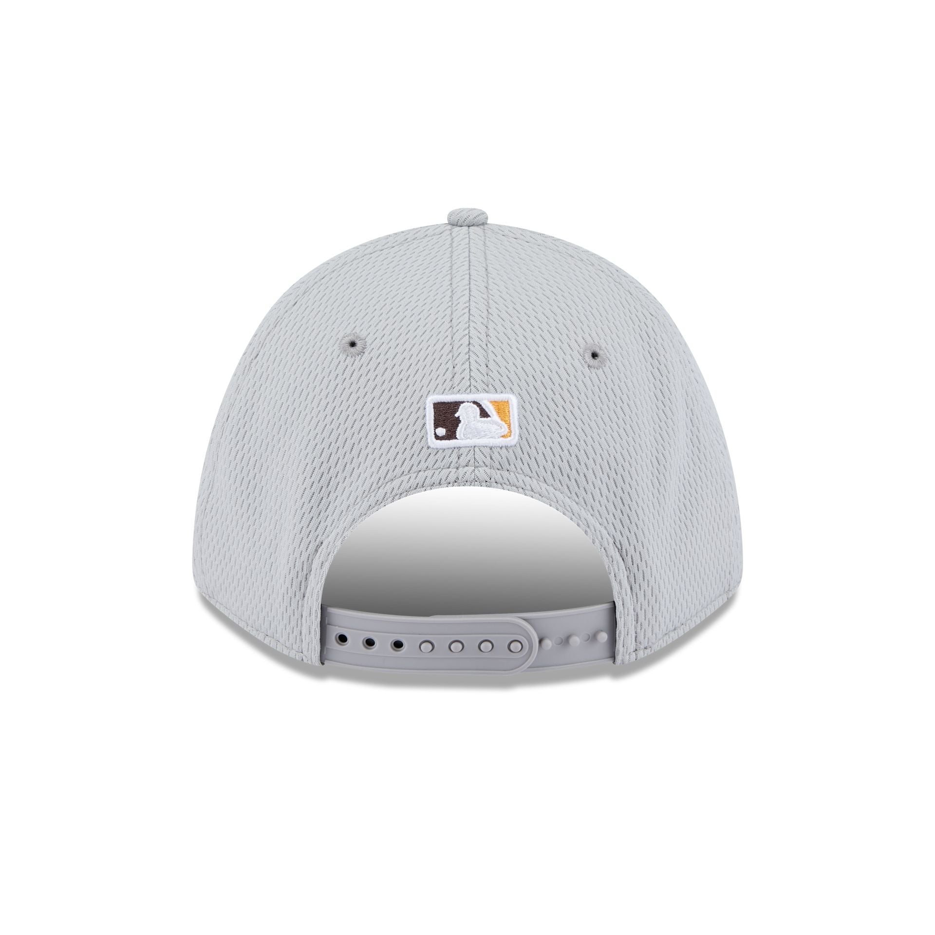 San Diego Padres 2025 Clubhouse Gray 9FORTY M-Crown Snapback Hat