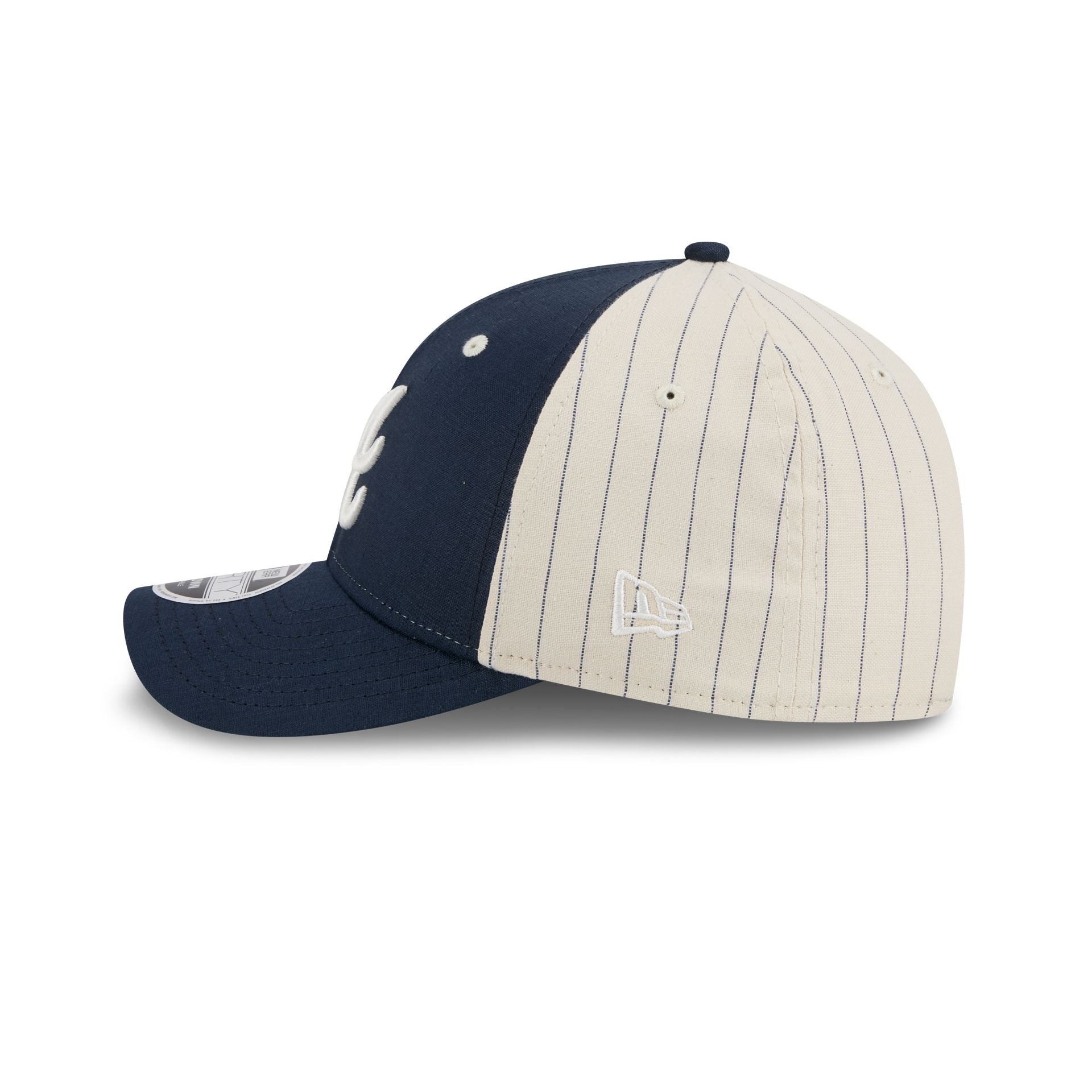 Atlanta Braves Linen 9FORTY M-Crown Snapback Hat